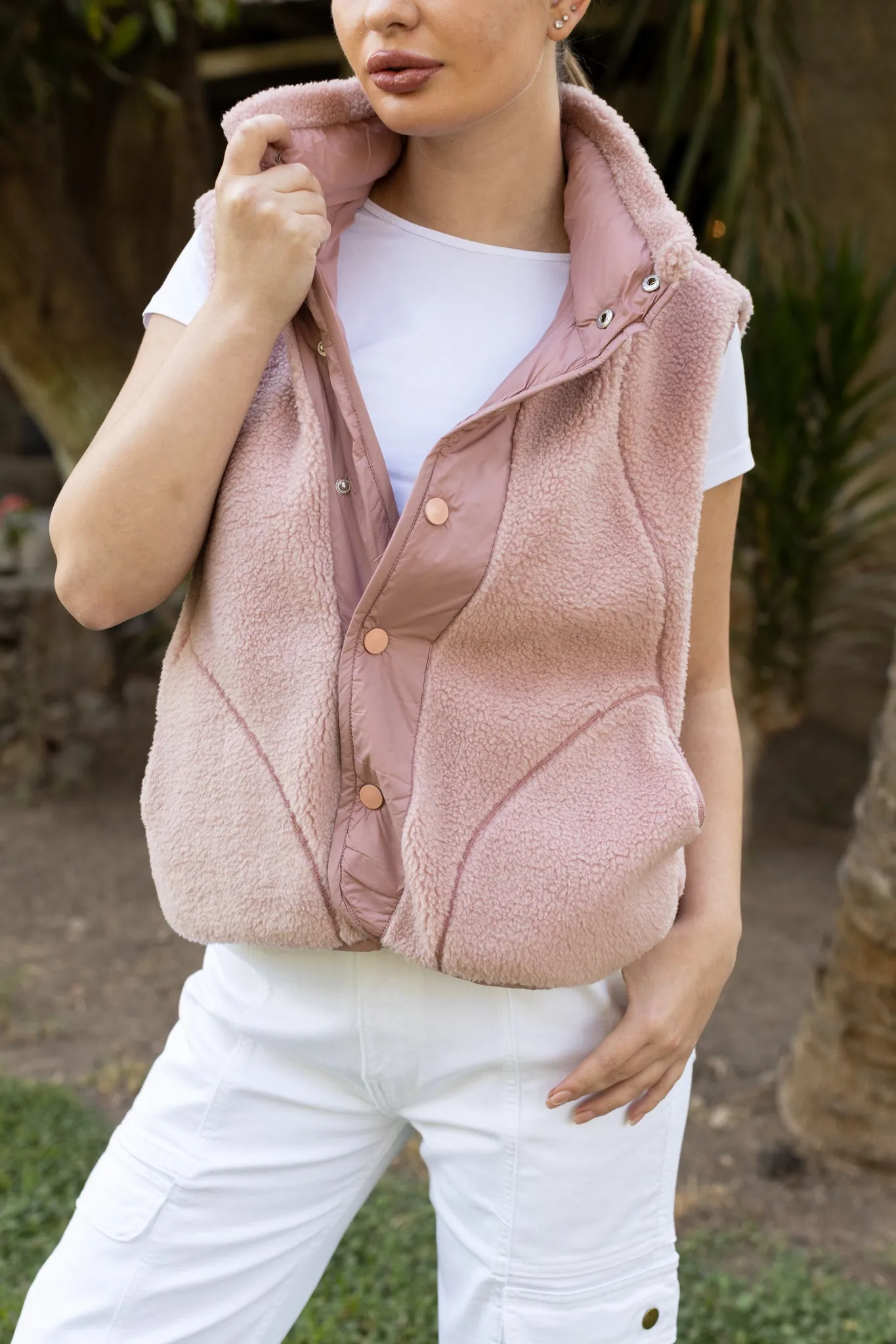 Berber nylon vest with snaps - 267009