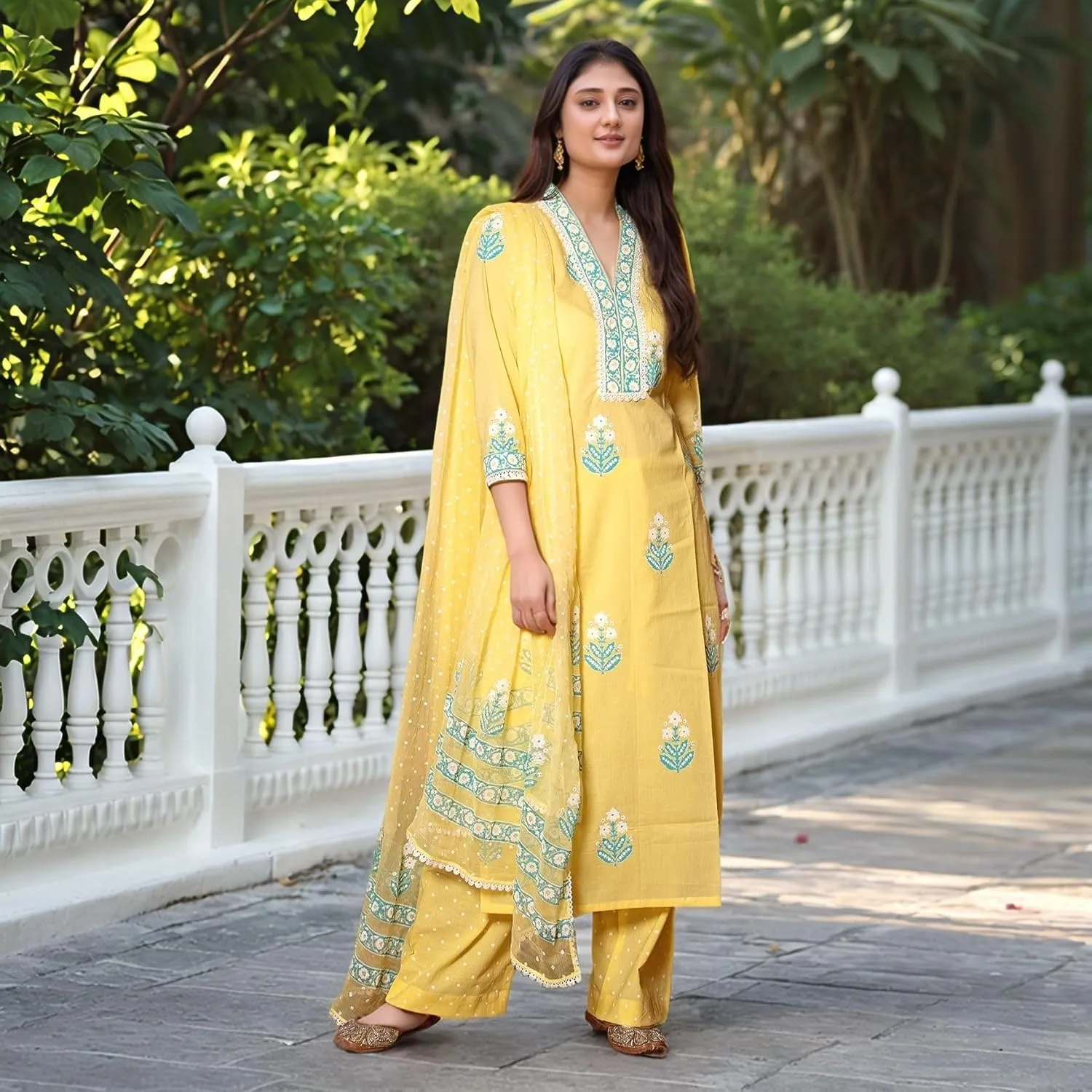 Indian Women's Rayon Viscose Straight Printed Kurta with Pant and Dupatta Set