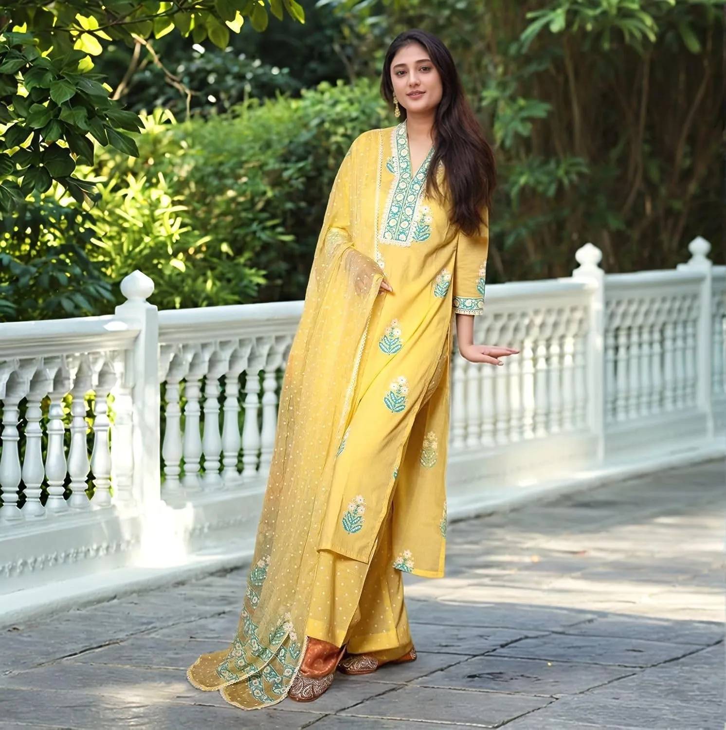 Indian Women's Rayon Viscose Straight Printed Kurta with Pant and Dupatta Set