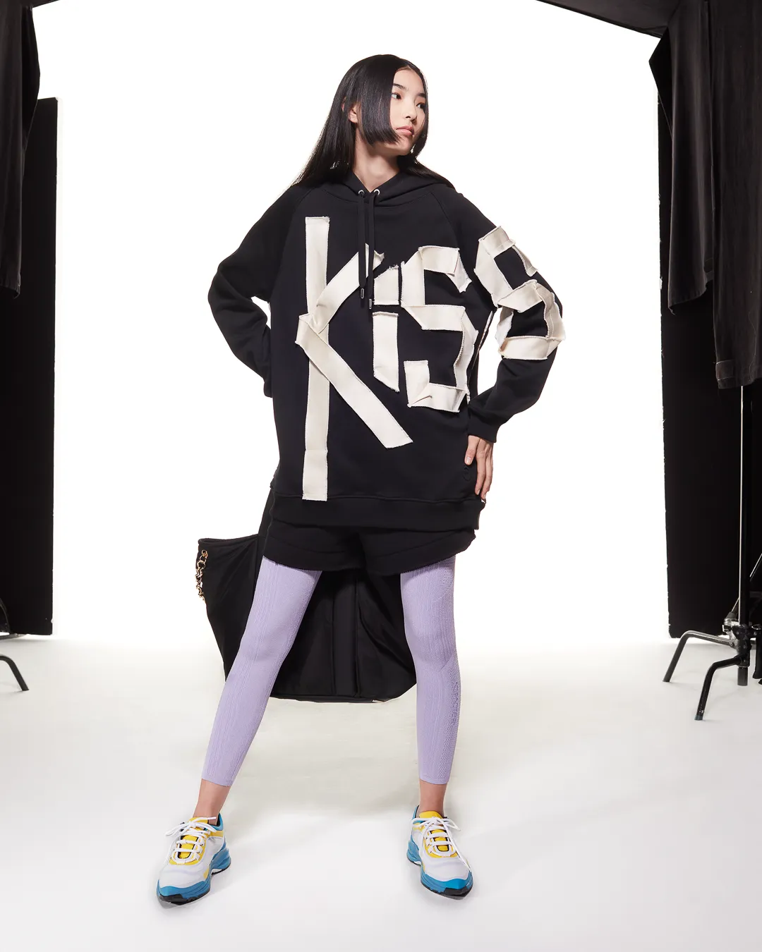KISS ORGANIC COTTON SEACELL BLEND HOODIE - BLACK