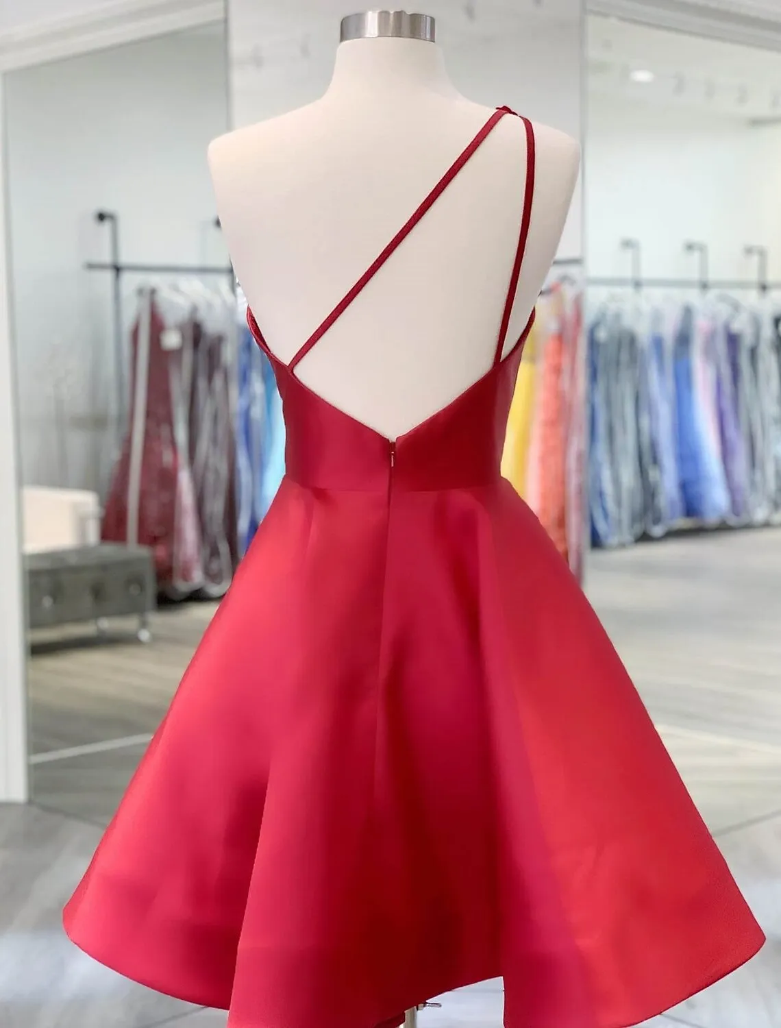 Luolandi A-Line Homecoming Dresses Backless Dress Holiday Short / Mini Sleeveless One Shoulder Satin