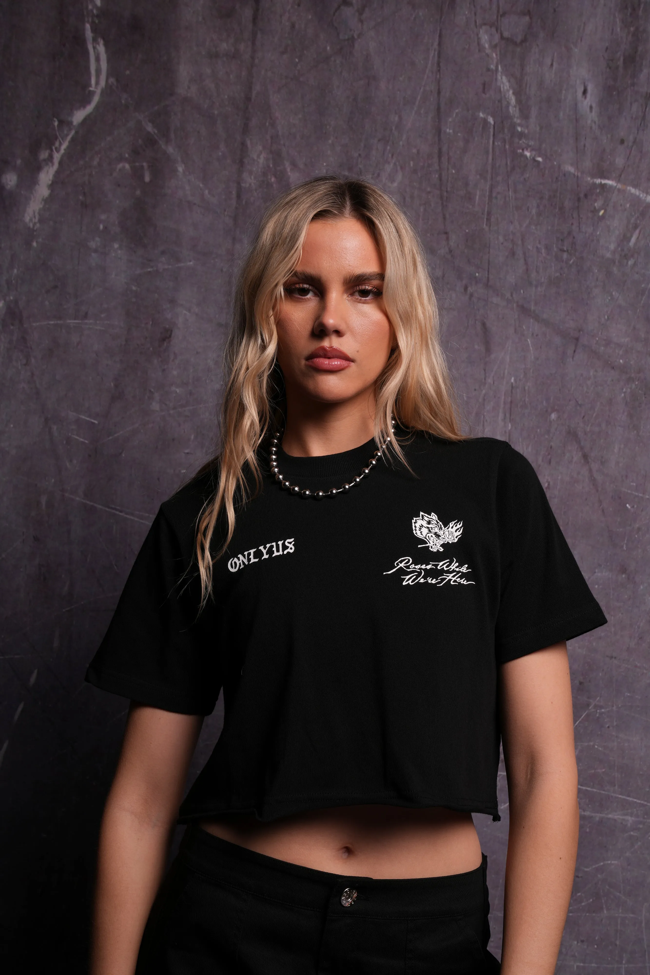 Mori Among Roses "Premium" (Cropped) Tee in Black