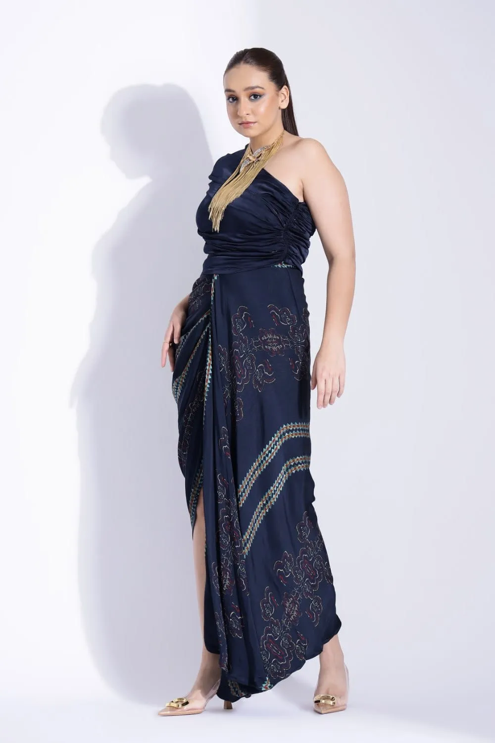 ONE- SHOULDER DRAPE GOWN