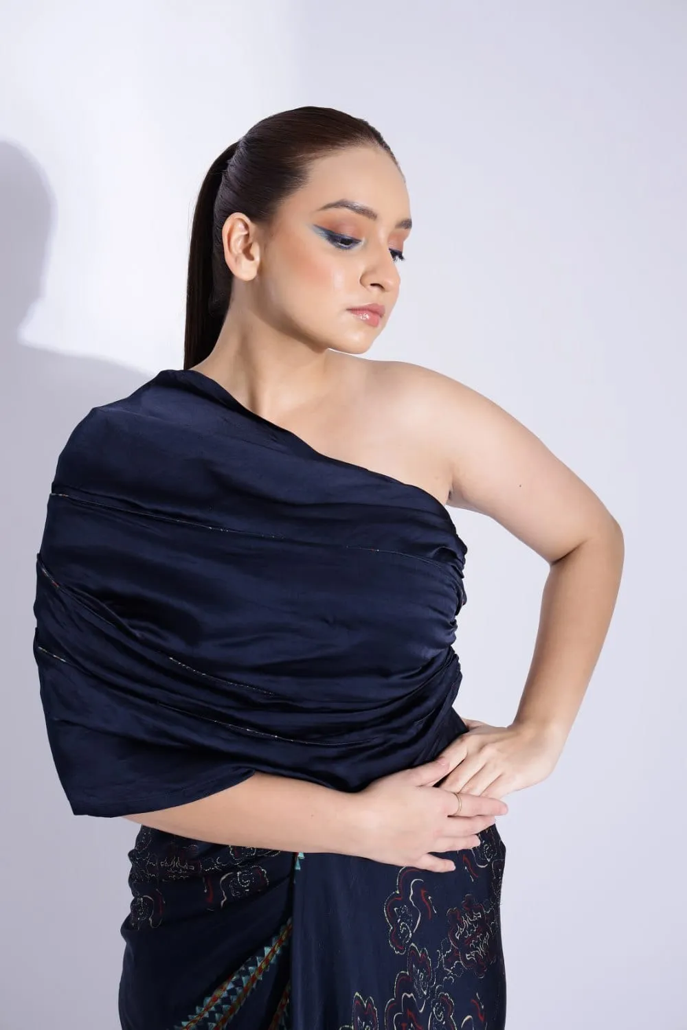 ONE- SHOULDER DRAPE GOWN