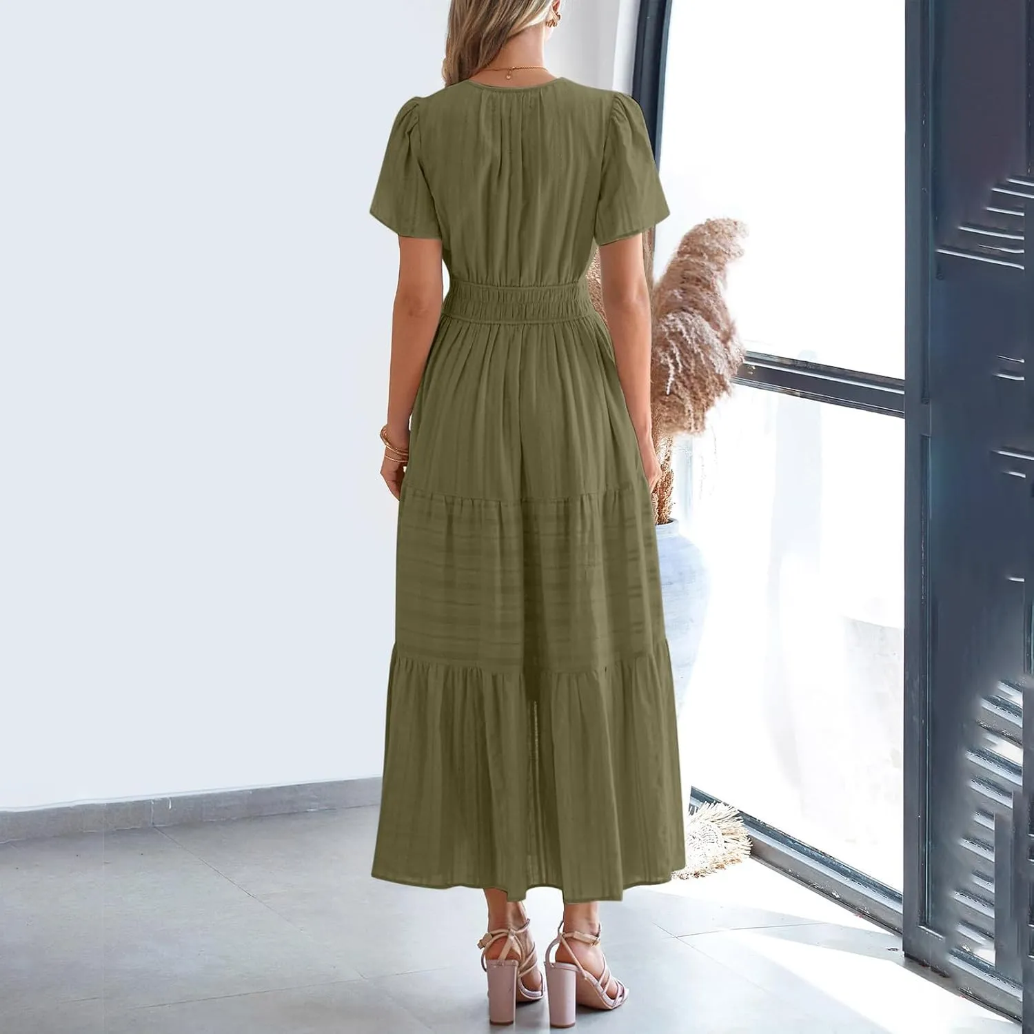 Women's 2025 Casual Summer Beach Maxi Dresses Short Sleeve V Neck Boho Swing Dress Fashion Vacation Long Sundress